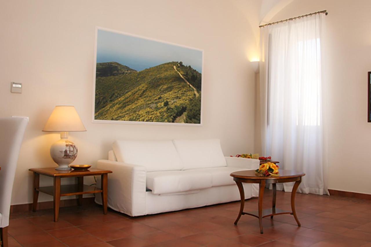 Palazzo Iaquinto Apartment Santa Maria di Castellabate Exterior photo